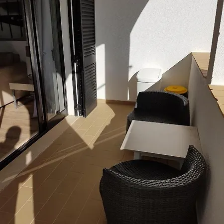 Johns Place Portimão